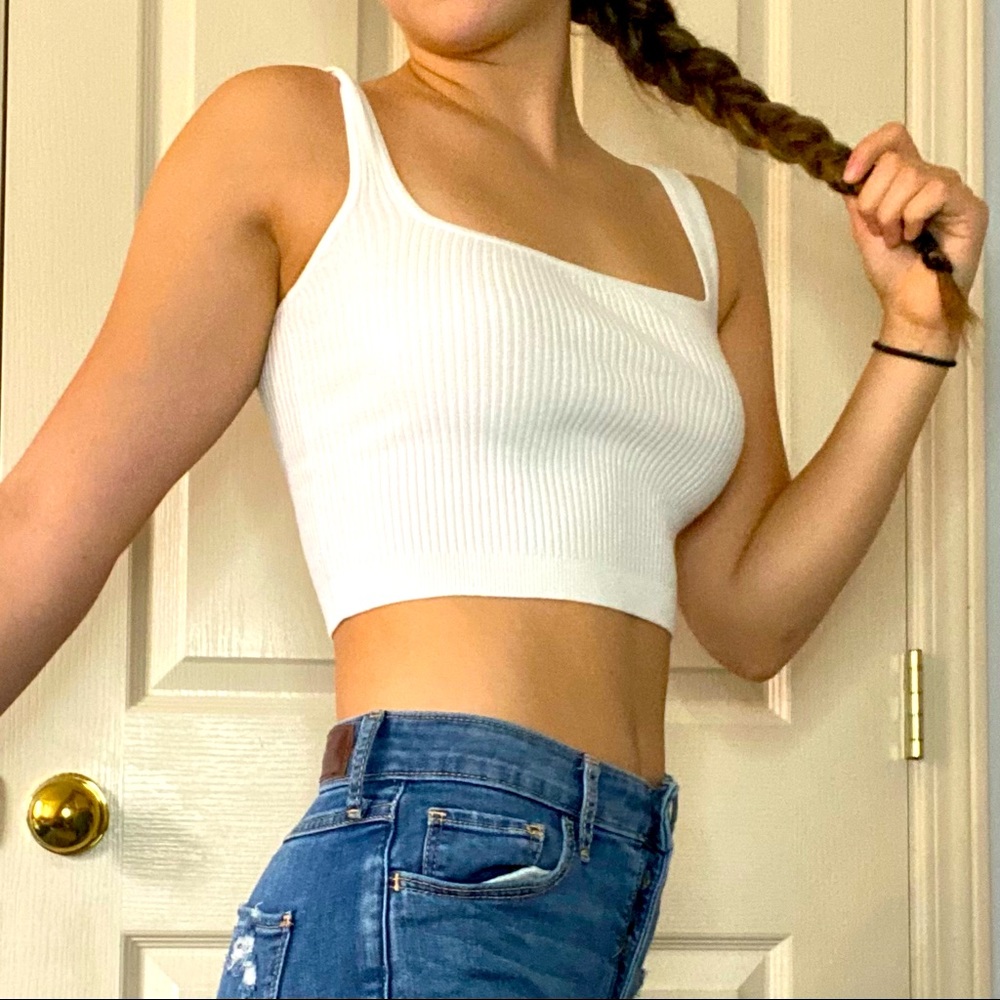 ⚪️White Crop Top from Garage (size small) ⚪️